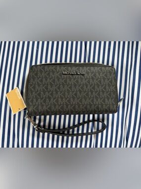 Michael Kors Black Leather Zip-Around Wallet with Card Slots